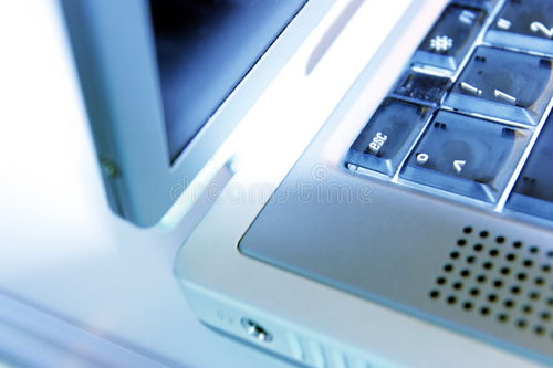 計(jì)算機(jī)圖像 免版稅商業(yè)應(yīng)用的強(qiáng)大引擎